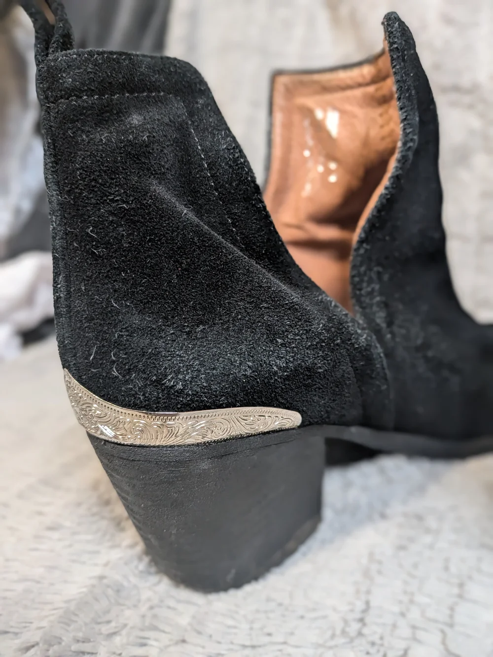 Jeffrey Campbell chic black